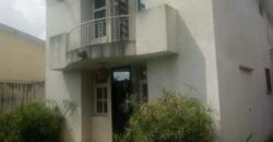 Une villa duplex 4 pièces à louer au Rosier programme 5 Cocody riviera palmeraie