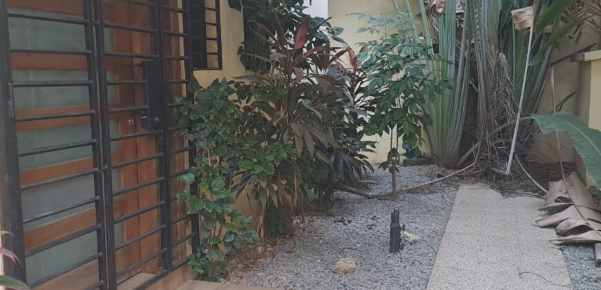 Villa duplex de 5 pièces à louer à Cocody riviera 4 M’badon résidentiel