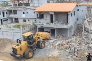 DÉMOLITION DE BIENS IMMOBILIER À ANGRÉ DJOROBITÉ