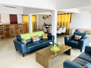 VILLA -07 PIÈCES- ASSINIE KM 17.400