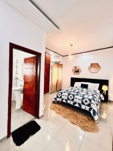 Appartement meublé -03 pièces- Cocody Angré