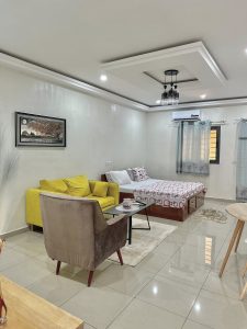 Studio meublé  située a Yamoussoukro