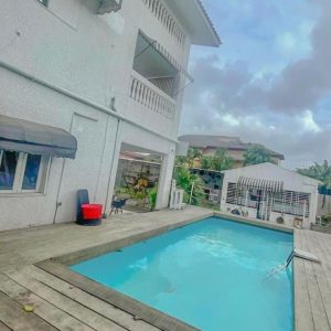 studio meublé avec piscine à Cocody