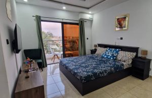 Résidence meublée de  03 pièces à Cocody riviera Akouédo