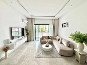Résidence meublée de de 03 pièces disponible à la Riviera 4 M&rsquo;badon, Abidjan, Côte d&rsquo;Ivoire