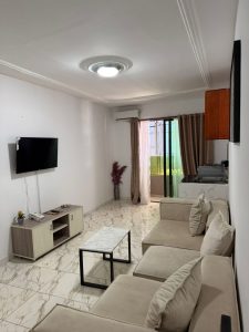 Résidence meublée de 03 pièces disponible à Angré (Hôtel Hawaï)