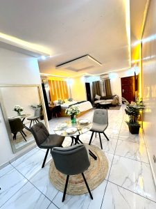 Studio meublé situé à  ANGRE