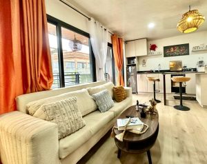 Studio meublé disponible à la Riviera Faya
