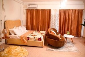 Studio meublé situé à Cocody riviera Faya
