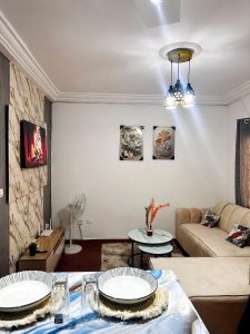 Appartement meublée de 2 pièces situé à Yopougon, Abidjan, Côte&rsquo; D&rsquo;ivoire