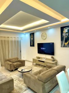 Appartement meublé 3 pièces situé à Riviera Palmeraie, Abidjan, Côte d&rsquo;Ivoire