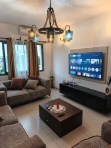 Résidence meublée de 04 pièces disponible à la cité ADDOHA, Koumassi, Côte d’Ivoire