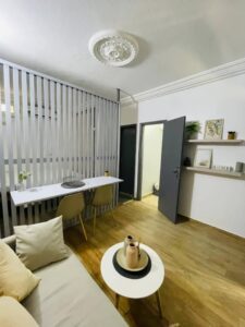 Studio meublé disponible à Cocody Riviera 3,  Abidjan , Côte-d’Ivoire