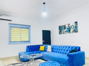Appartement meublé 3 pièces Disponible à Cocody Angré 8ème tranche, Abidjan, Côte-d’Ivoire