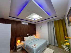 Appartement meublé 2 Pièces disponible à Bouaké, Côte d’Ivoire