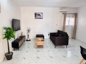 Appartement meublé 03 pièces disponible à  Mankono, Côte d’Ivoire