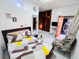 Studio meublé disponible à Mankono, Côte d’Ivoire
